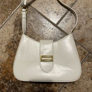 Cream shoulder bag